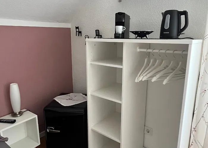 Gaestehaus Schorn 첼 안 데어 모젤