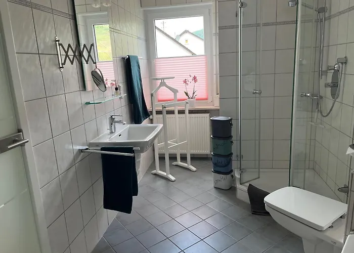 Gaestehaus Schorn 게스트하우스 첼 안 데어 모젤